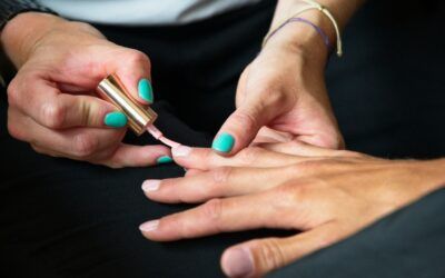 Manicura primavera 2026: La apuesta por la elegancia serena y el minimalismo
